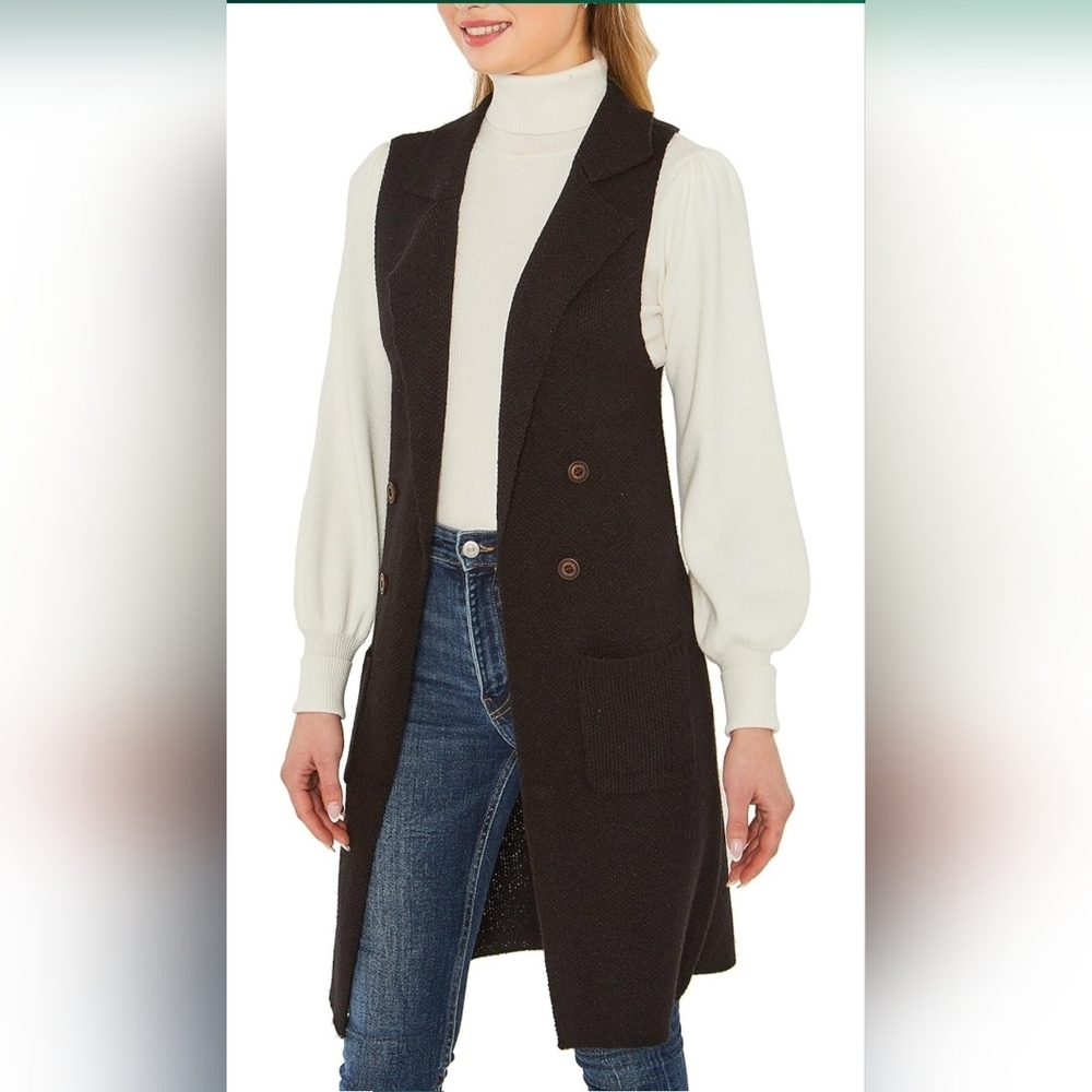 Love Tree Black Sleeveless Vest